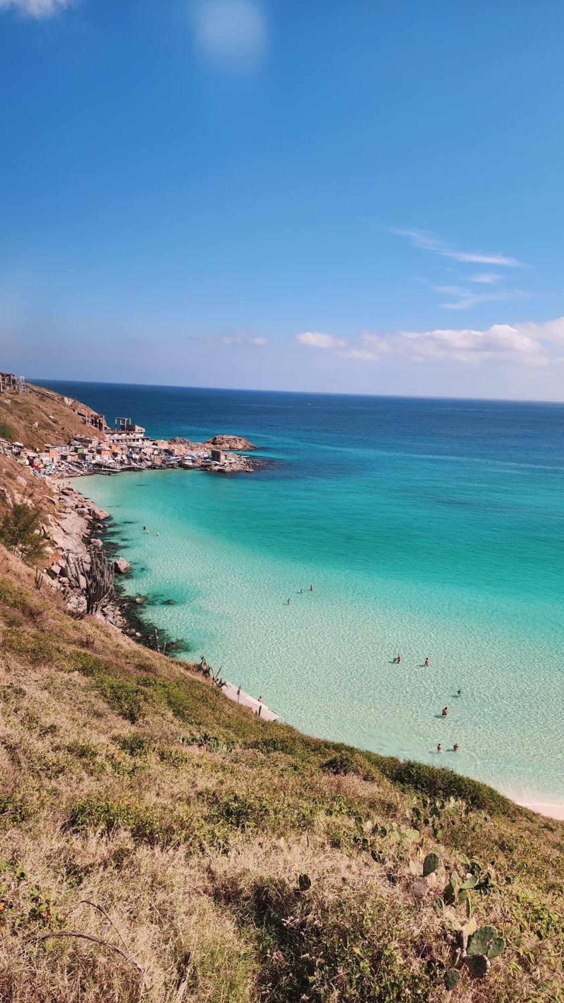 Hostel Caminho Da Praia Арраял-ду-Кабу Экстерьер фото